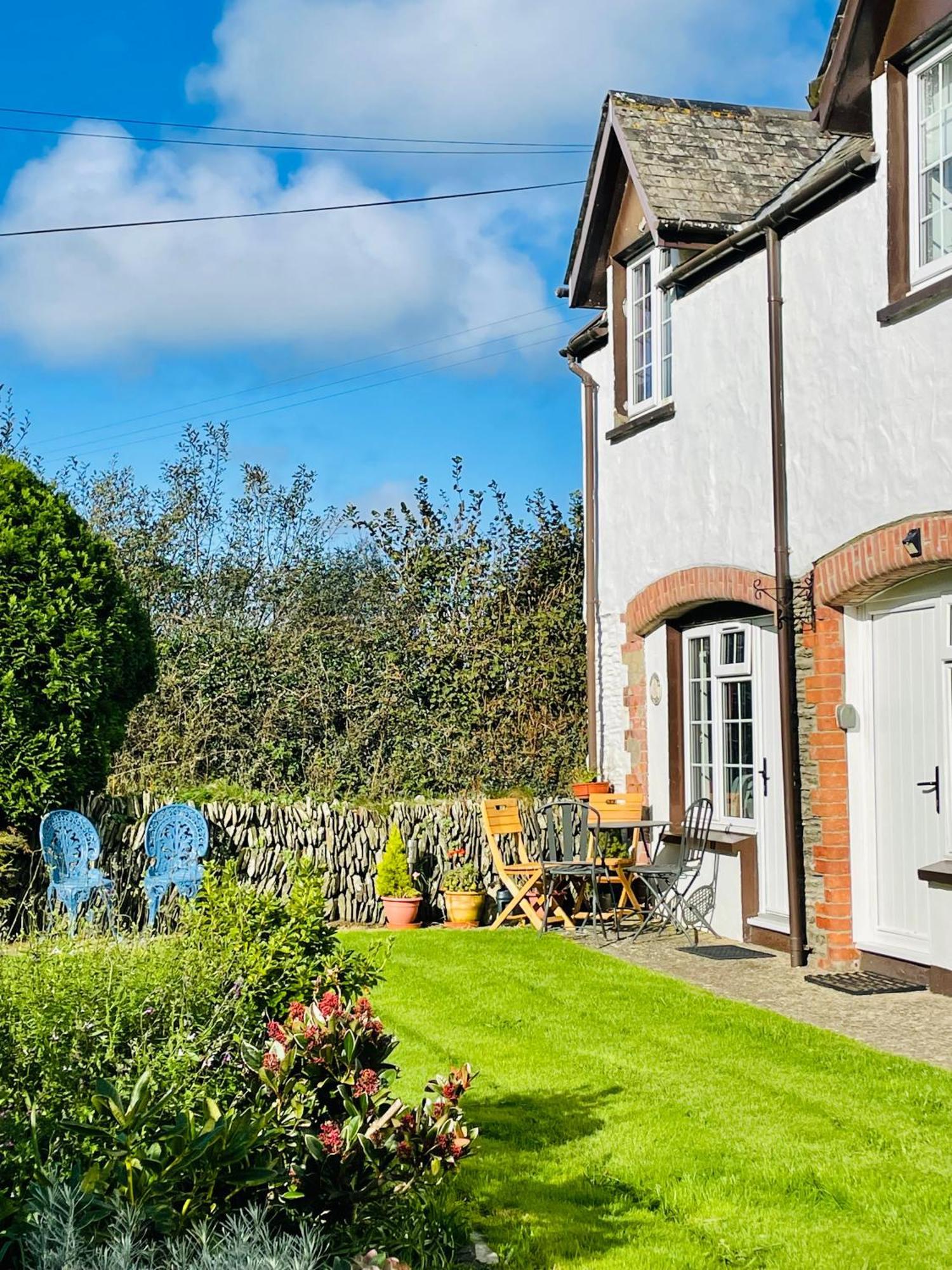 Honeysuckle Cottage Ilfracombe Exterior photo